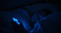blue light disrupts sleep
