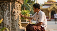 TIL about Narathu, a medieval King of Burma. Narathu did not use water to wash himself after using the toilet and his Queen did not want to be near him as a result. In anger, he killed her using his bare hands. The Queen's father sent a group of 8 assassins who killed Narathu in revenge.