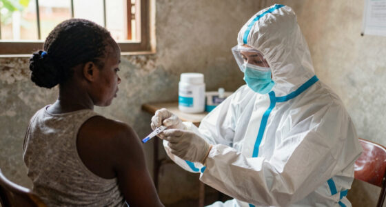 Ebola cases surpass 1,000 in DR Congo amid violence and displacement